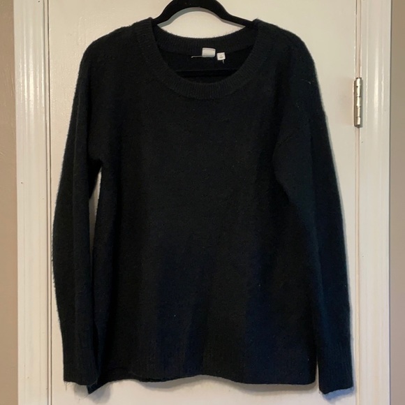 GAP Sweaters - Gap black sweater